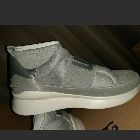 Women's NIB Sz 9.5 UGG AUSTRALIA Silver&White NO-LACE Platform SNEAKER, Shoes - Picture 10 of 10